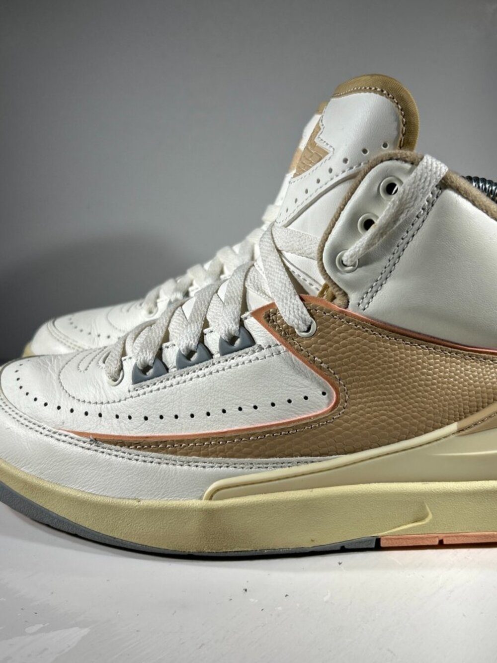 Nike Air Jordan 2 Retro Sunrise Haze Womens 6.5 Leather Shoes DX4400-118 Sneaker